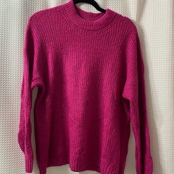 AEO Ribbed Crew Sweater - Picture 1 of 4